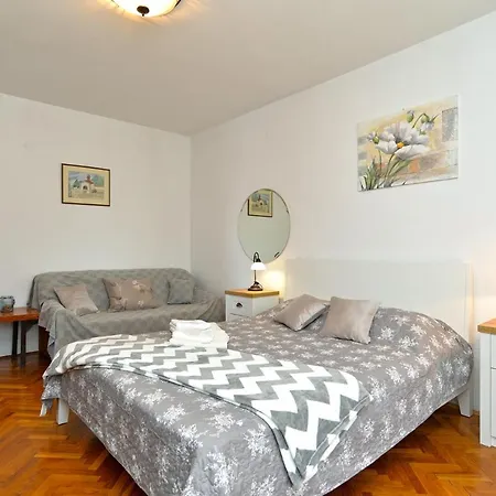 Apartamento Regina 1067 *