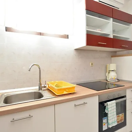 Regina 1067 Apartamento